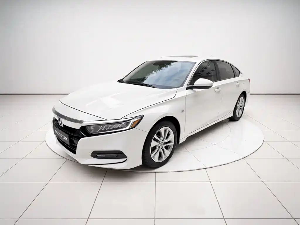 Honda Accord 2018 — фото 1