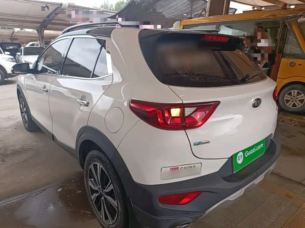 Kia KX1 2020