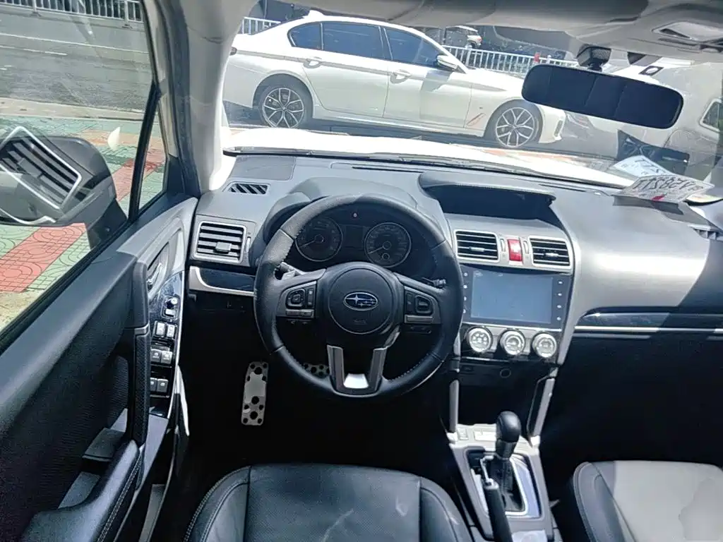 Subaru Forester 2016 — фото 10