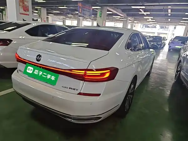 Volkswagen Passat Plug-In Hybrid 2022