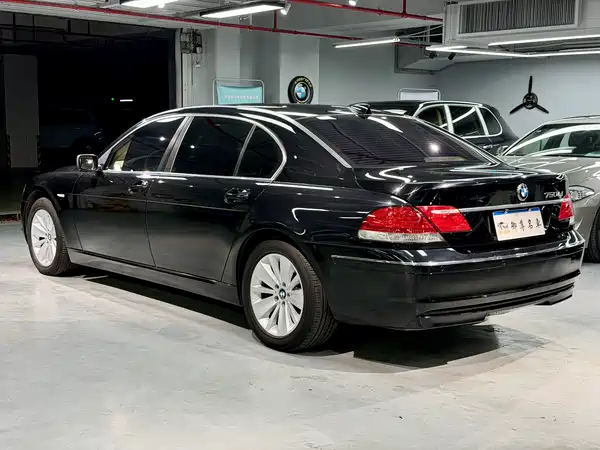 BMW 7 Series 2005
