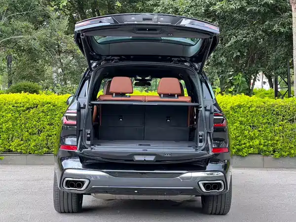 BMW X7 2025
