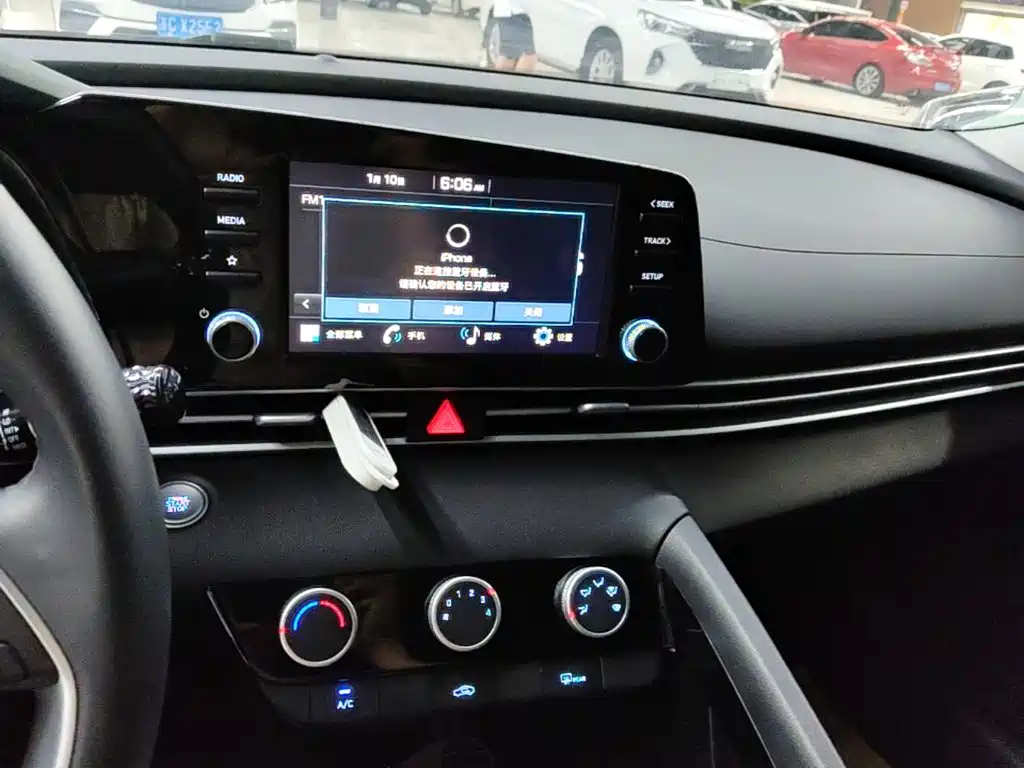 Hyundai Elantra 2024 — фото 13
