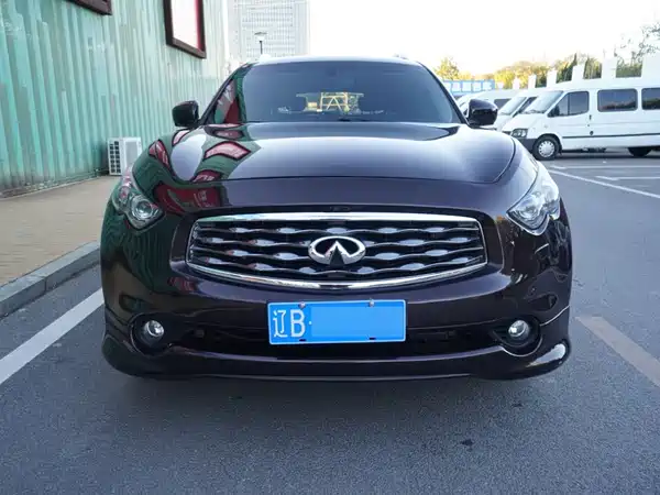 Infiniti FX 2011