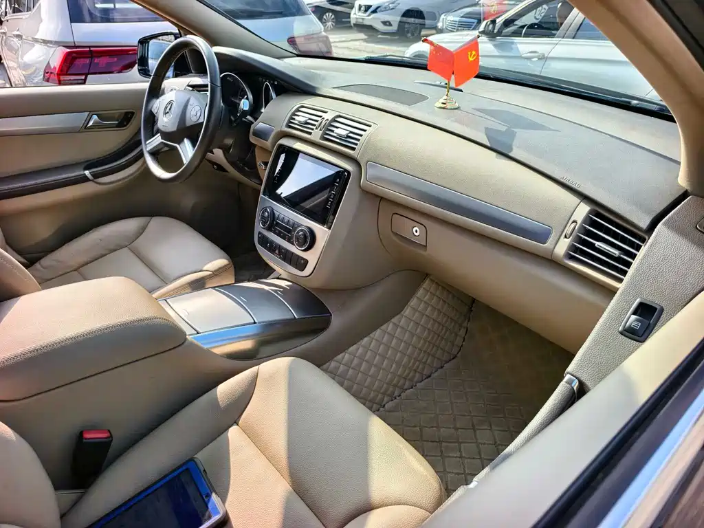 Mercedes-Benz R-Class 2013 — фото 16