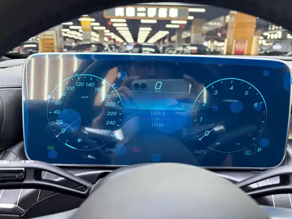 Mercedes-Benz C-Class 2023