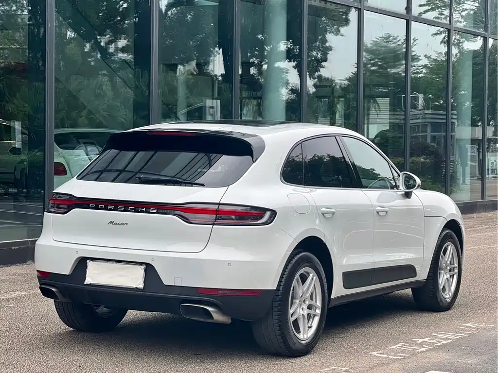 Porsche Macan 2021 — фото 14