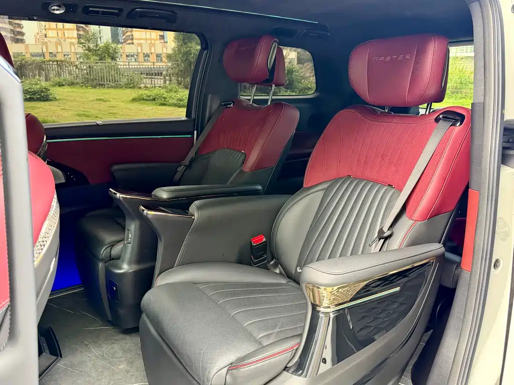 GAC Trumpchi M8 2023 — фото 9