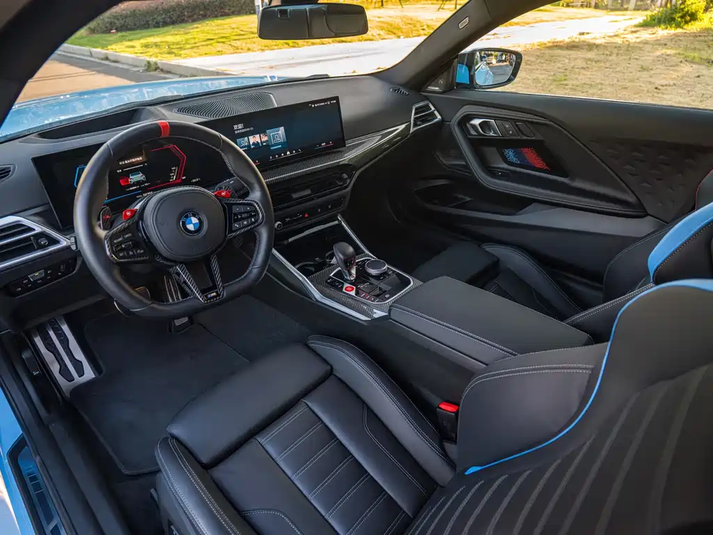 BMW M2 2025 — фото 10