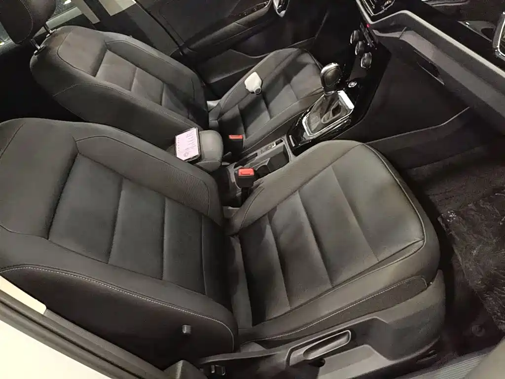Volkswagen T-Roc 2019 — фото 25