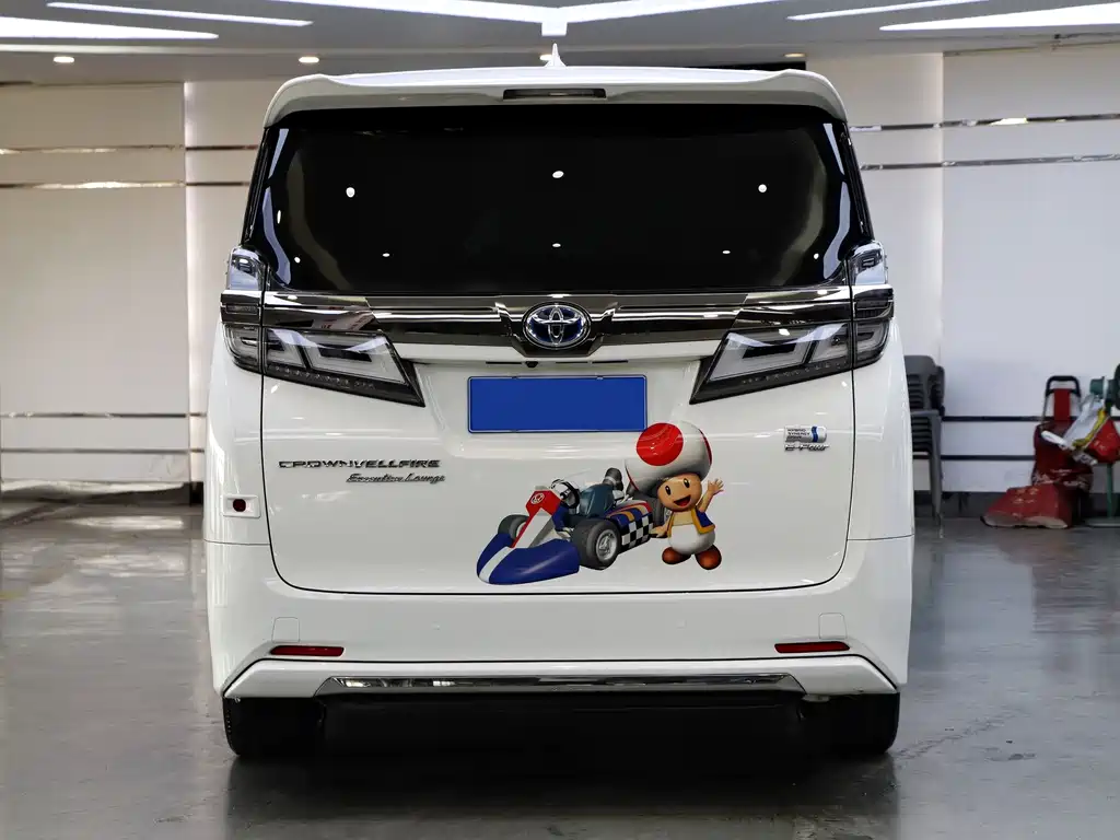 Toyota Vellfire 2022 — фото 5