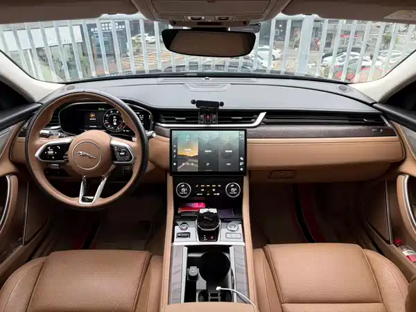Jaguar XFL 2023