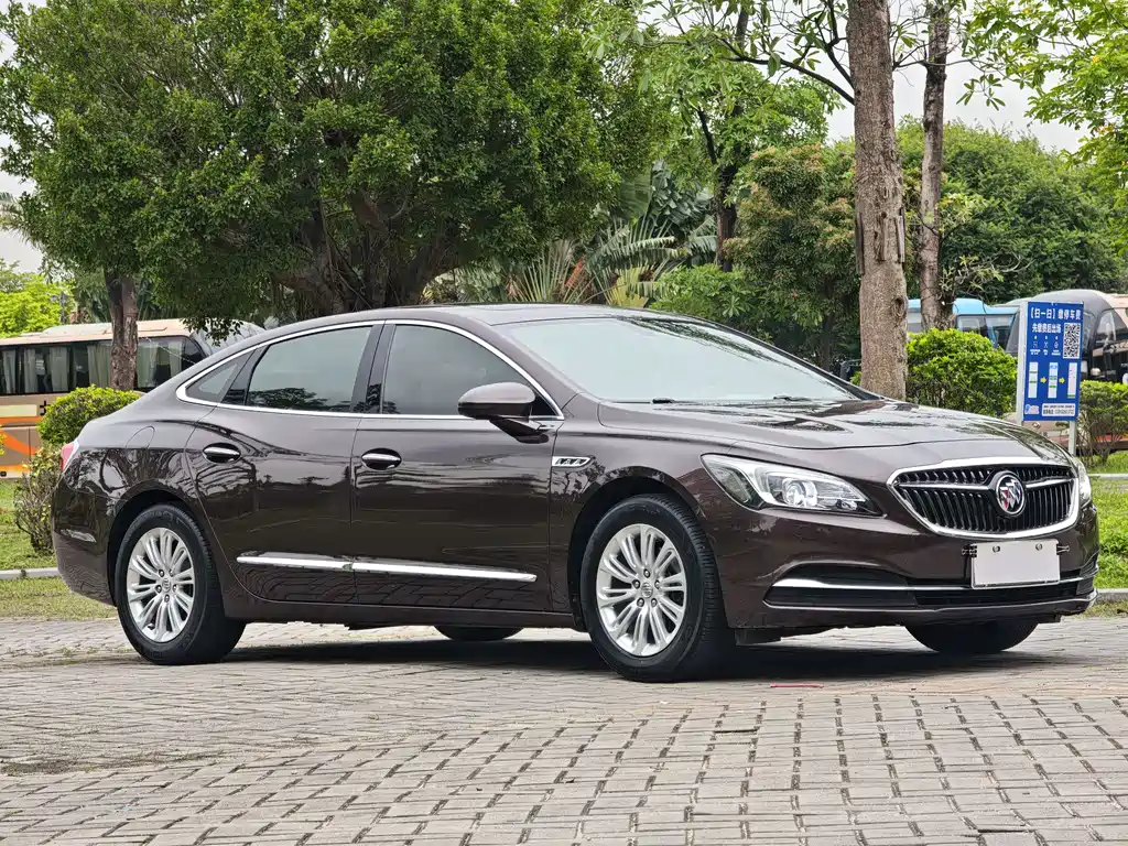 Buick LaCrosse 2017 — фото 3