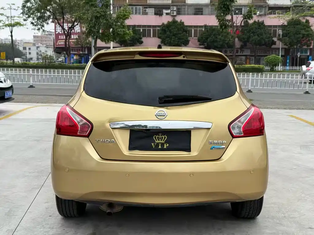 Nissan Tiida 2013