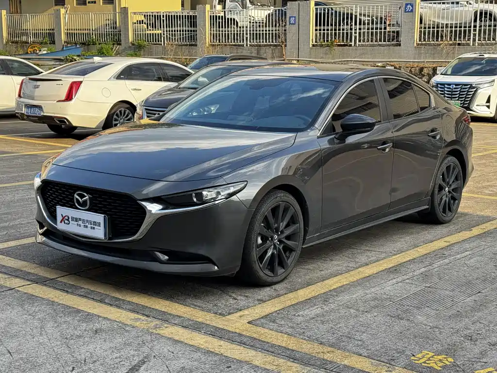Mazda 3 Axela 2023
