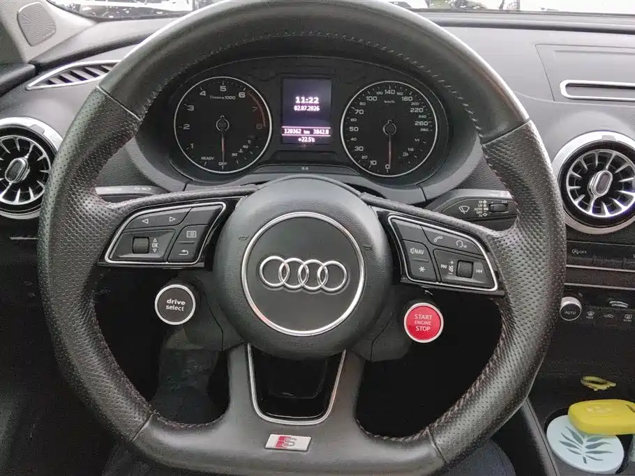Audi A3 2019 — фото 14