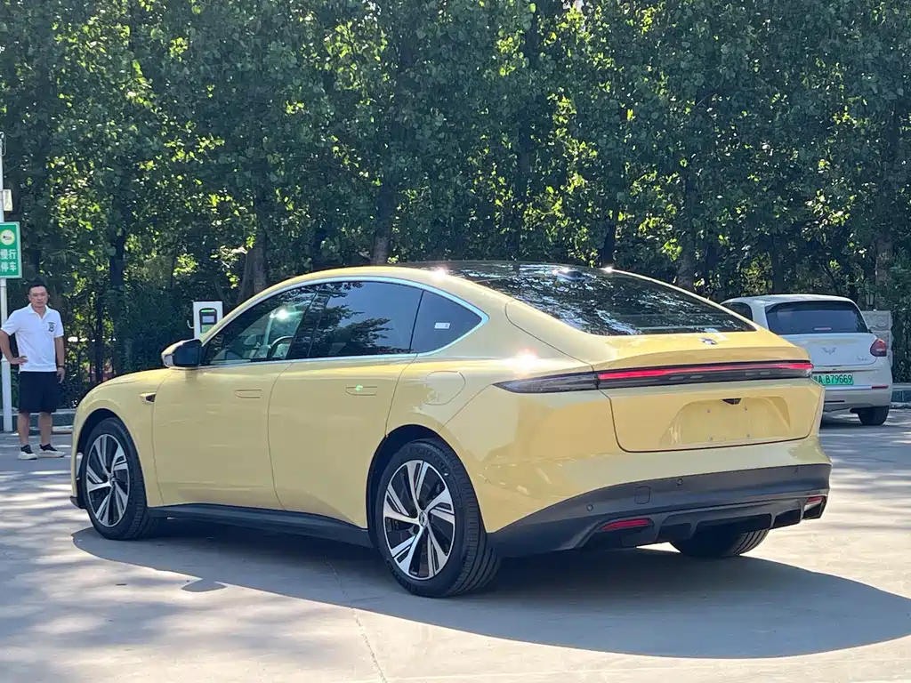 NIO ET5 2023