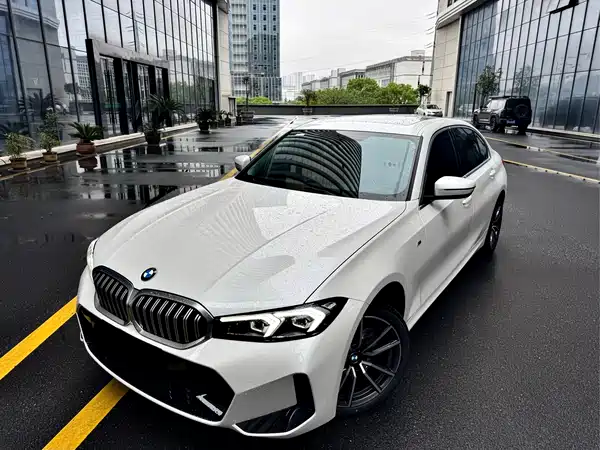 BMW 3 Series 2024