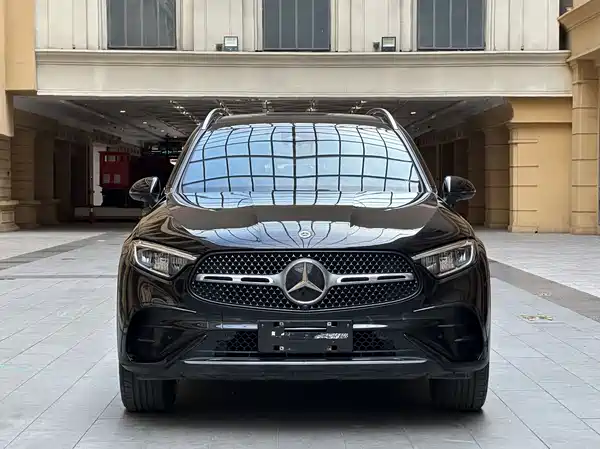 Mercedes-Benz GLC 2023