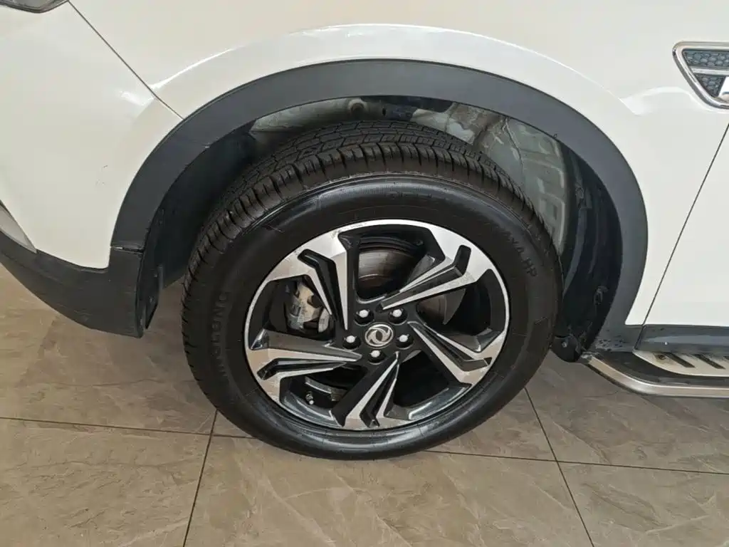 Dongfeng Fengshen AX7 2017 — фото 23