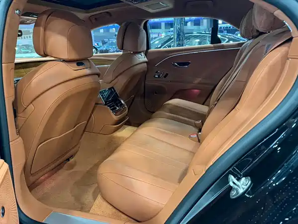 Bentley Flying Spur 2026