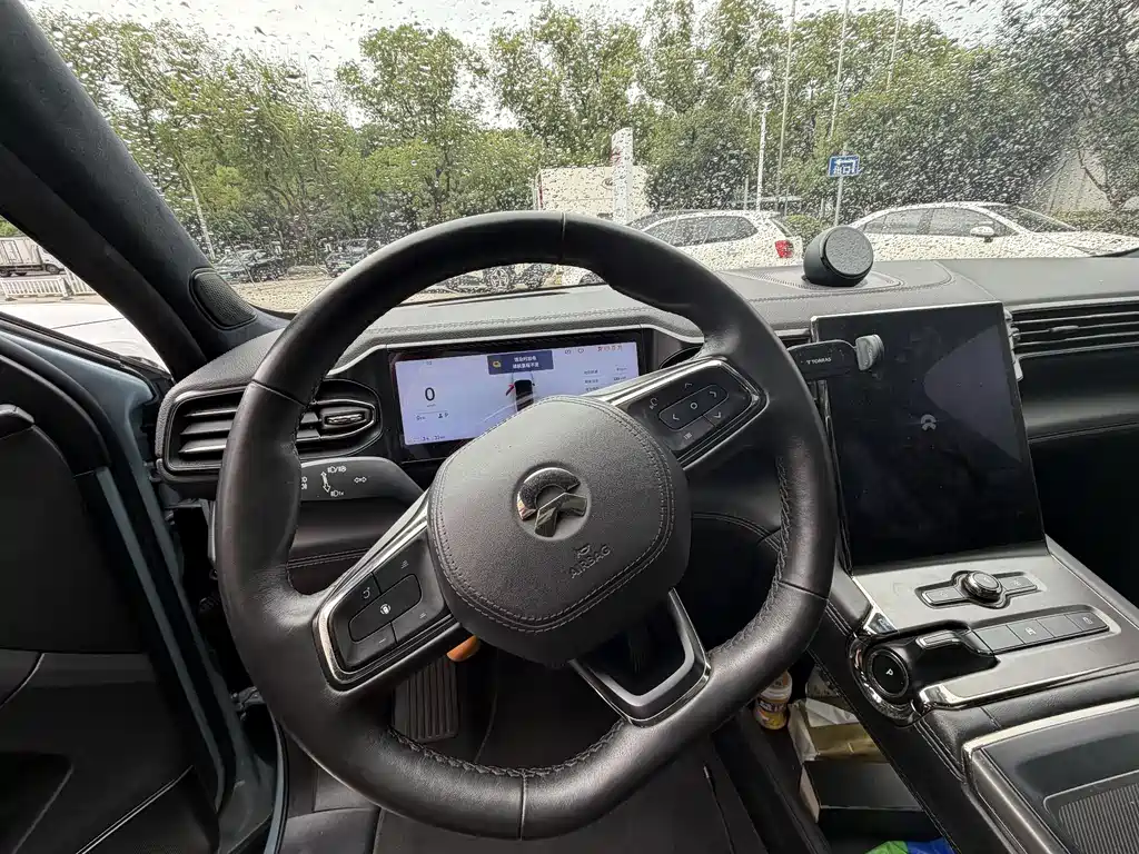 NIO ES6 2021