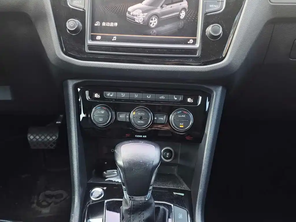 Volkswagen Tiguan L 2018 — фото 14