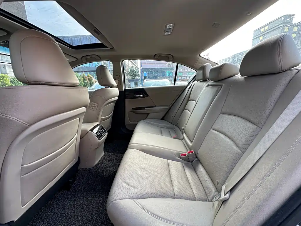 Honda Accord 2015 — фото 5