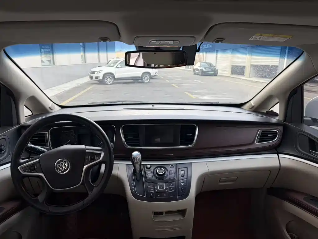 Buick GL8 2019