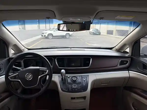 Buick GL8 2018