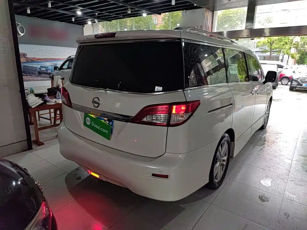 Nissan Quest 2017