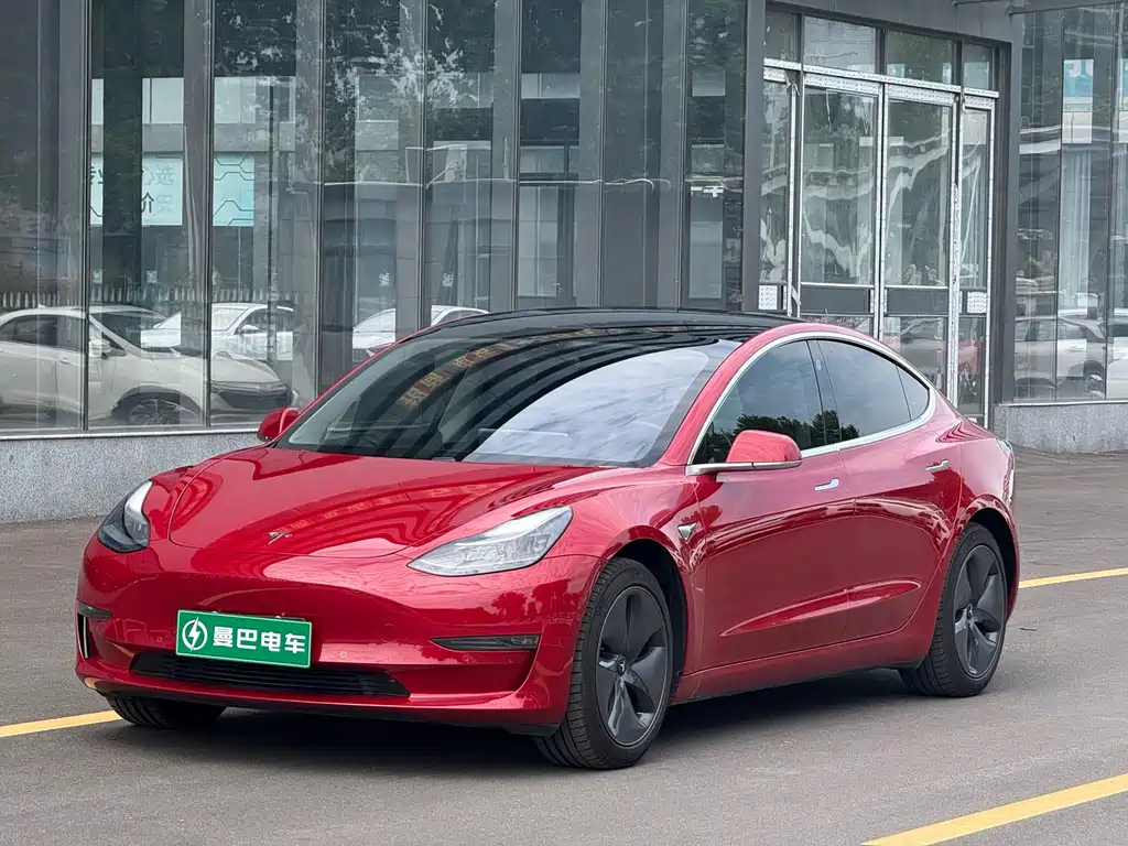 Tesla Model 3 2020 — фото 1