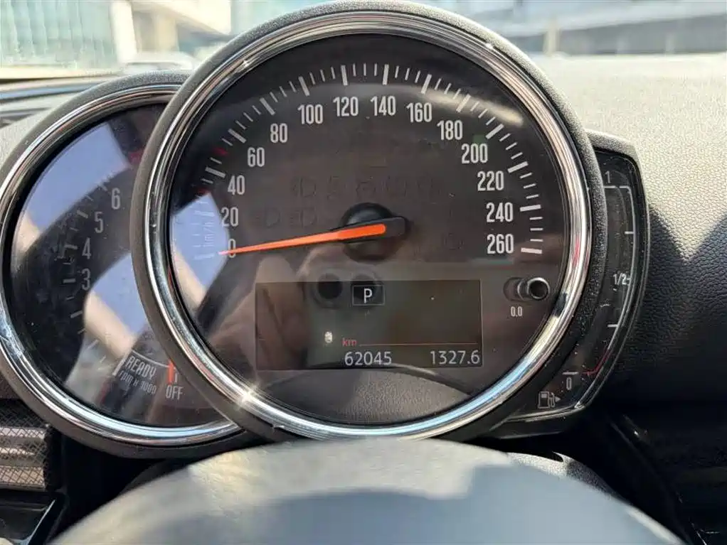 MINI Clubman 2020 — фото 15