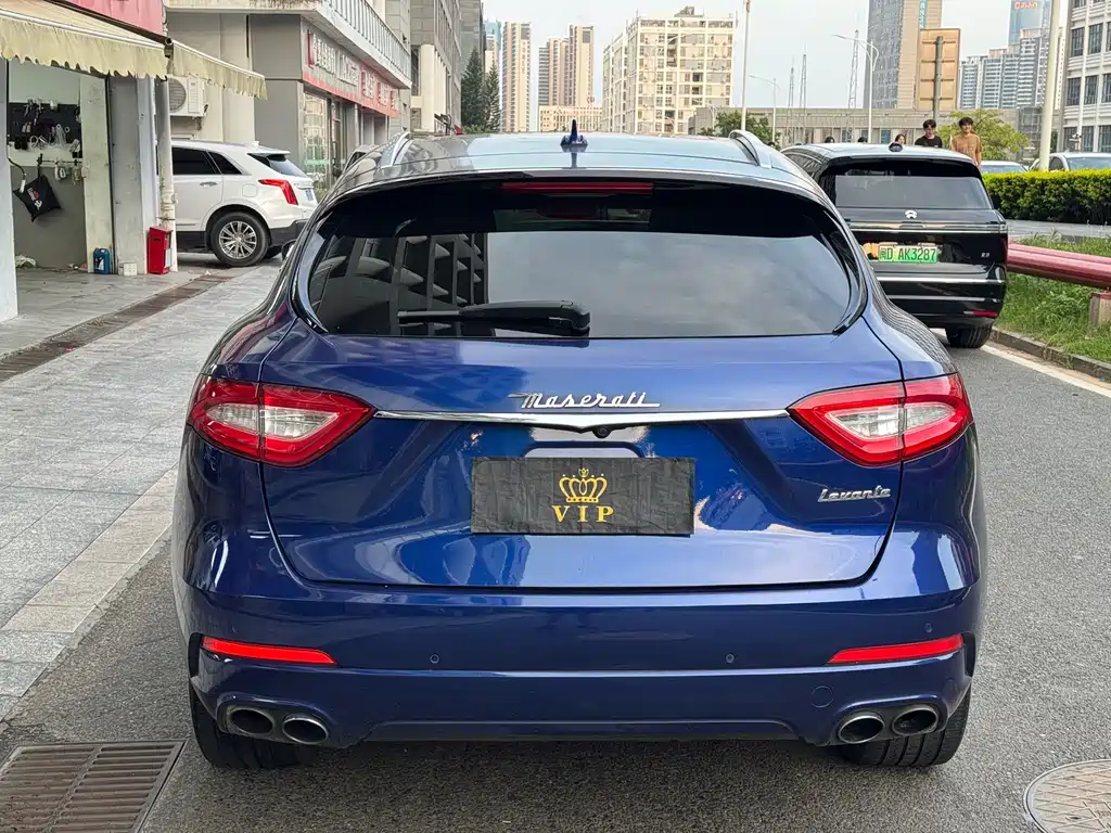 Maserati Levante 2017 — фото 9