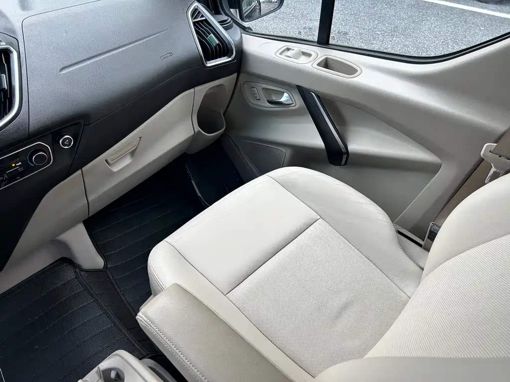 Ford Tourneo 2019 — фото 20
