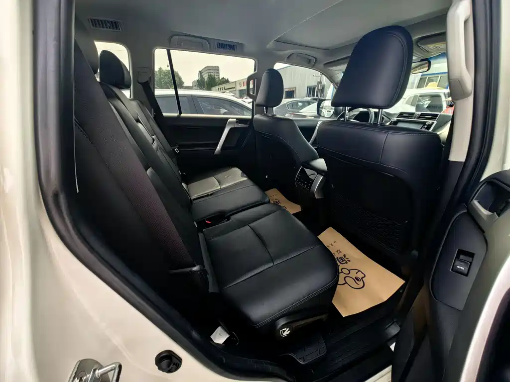 Toyota Prado 2019 — фото 11
