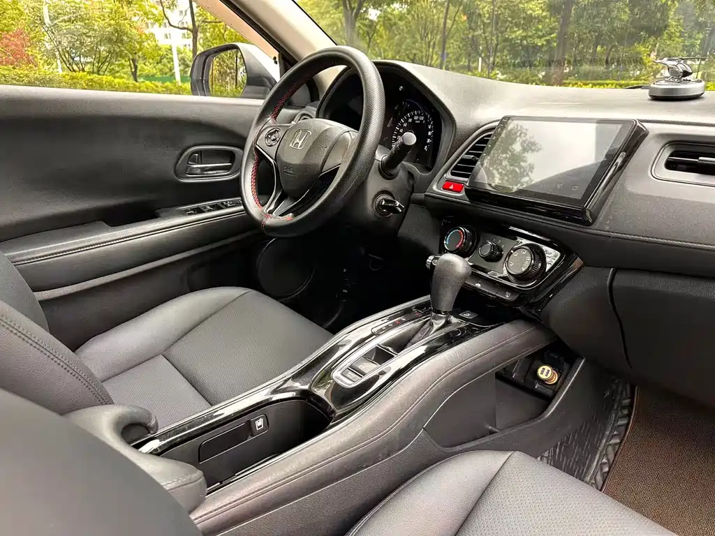 Honda Vezel 2015 — фото 16