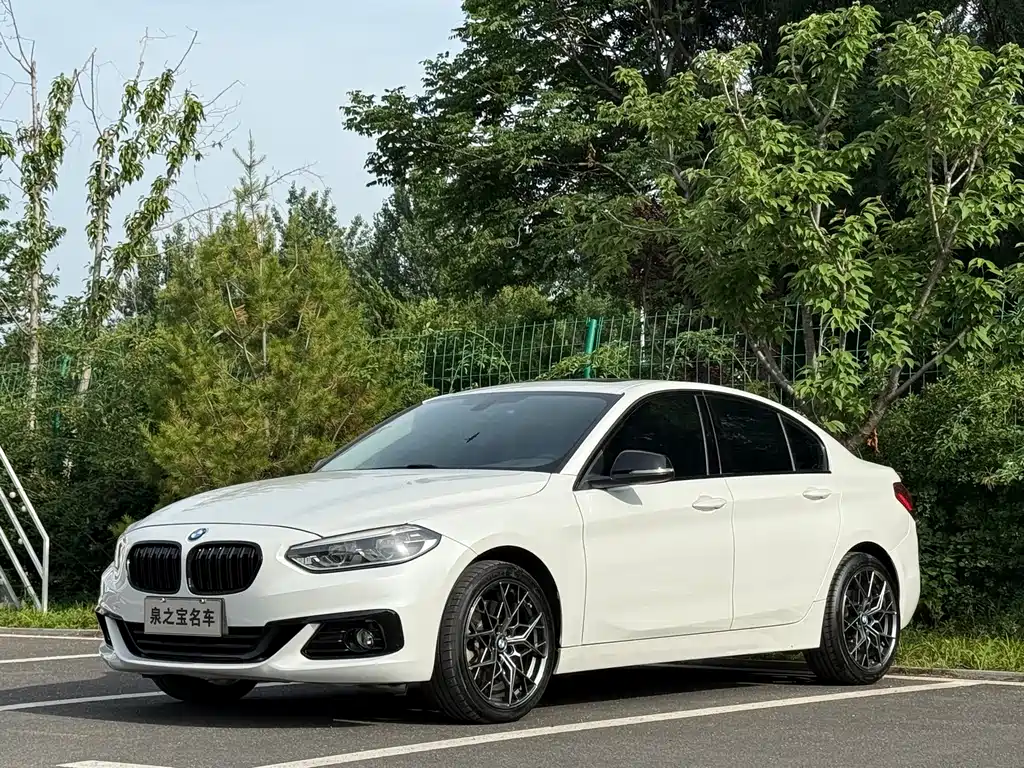 BMW 1 Series 2018 — фото 2