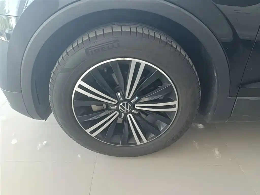 Volkswagen Tiguan L 2020 — фото 23