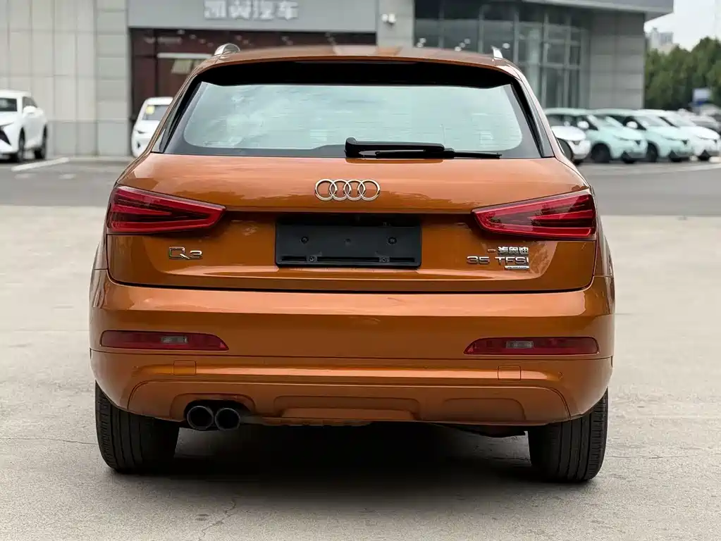 Audi Q3 2015 — фото 9