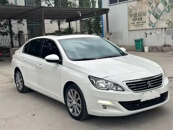Peugeot 408 2015