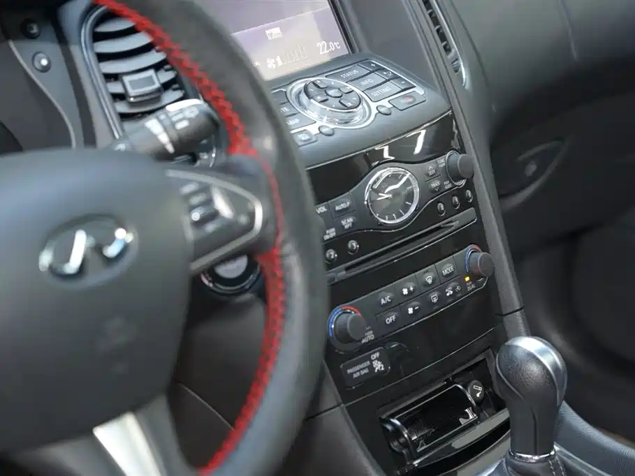 Infiniti QX50 2016 — фото 12