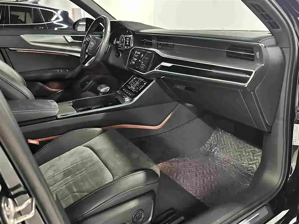 Audi A6L 2021 — фото 12