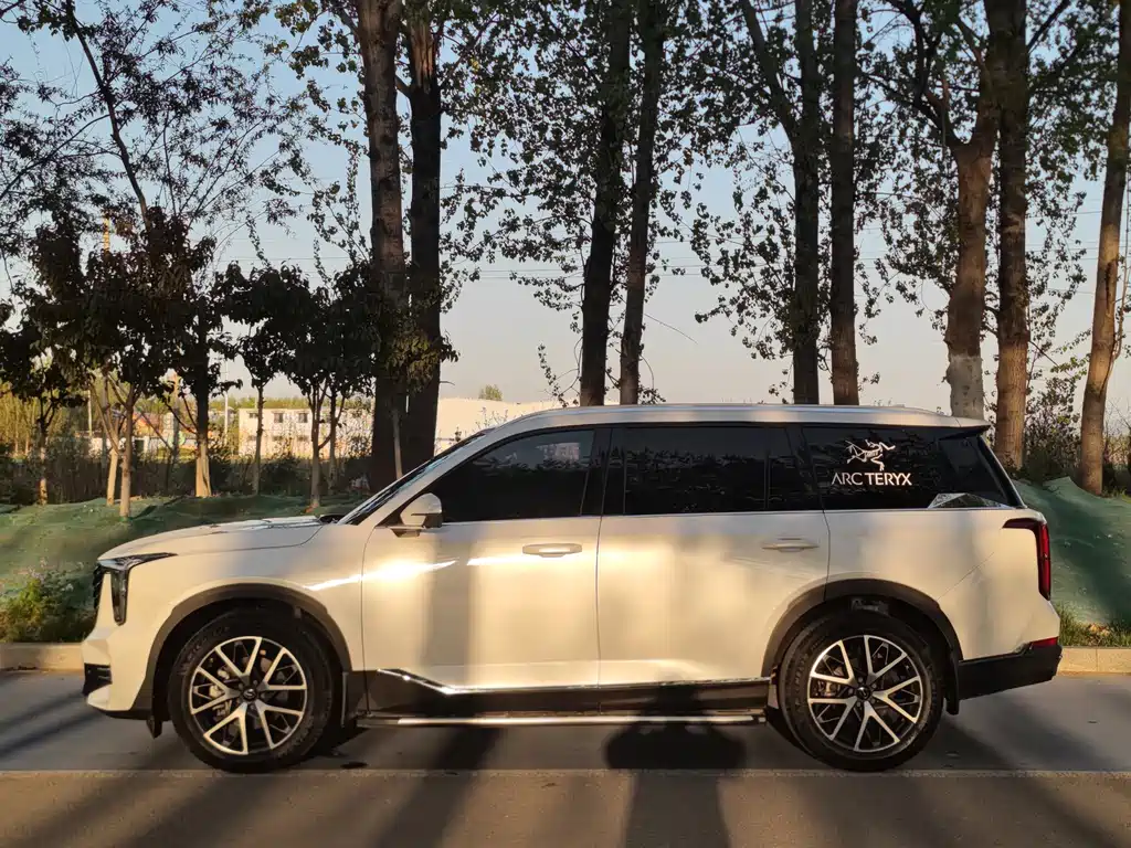 GAC Motor Trumpchi GS8 2023 — фото 10