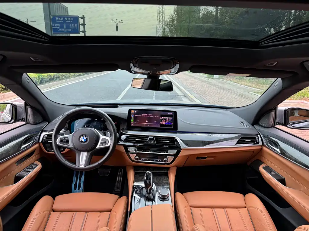 BMW 6 Series GT 2022 — фото 8