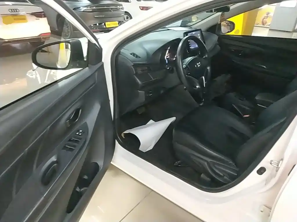 Toyota Vios FS 2023 — фото 16