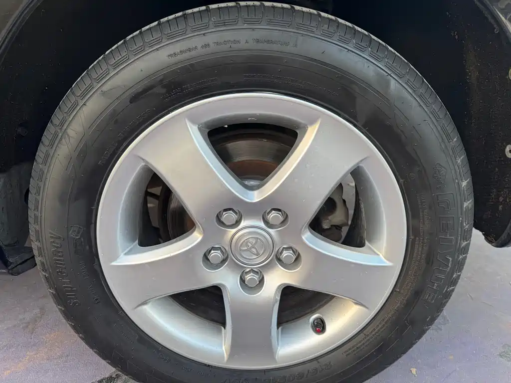 Toyota Camry 2004 — фото 14