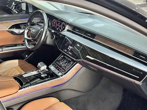 Audi A8 2023