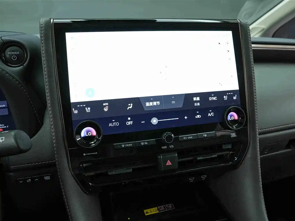 Toyota Vellfire 2023 — фото 9