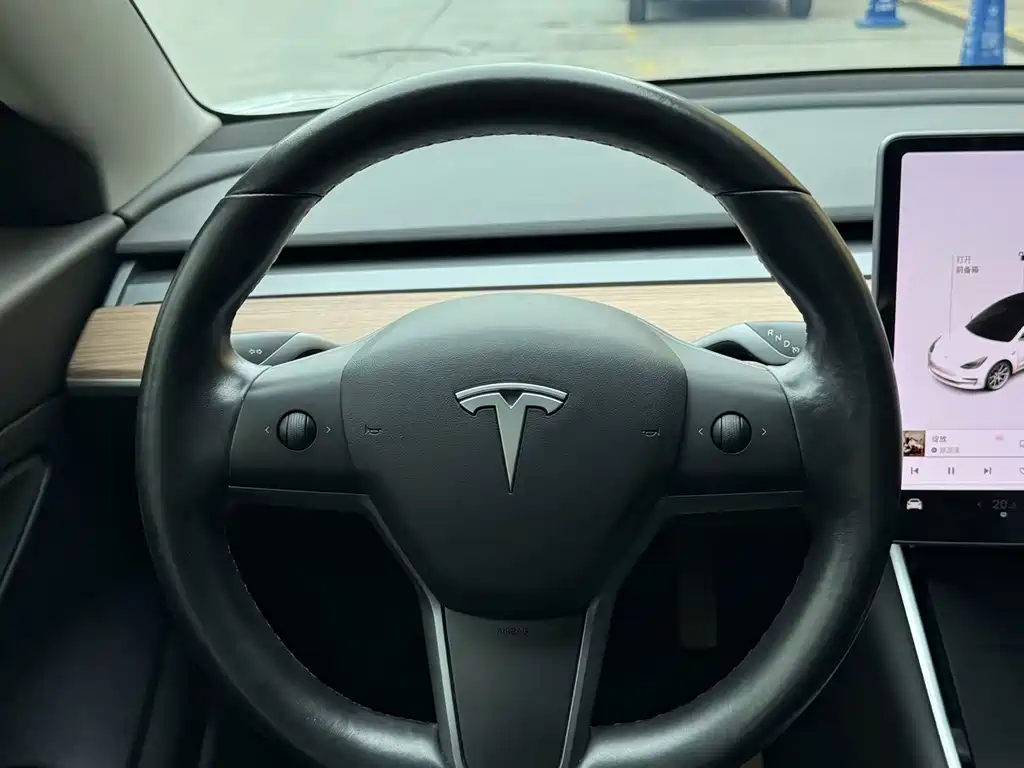 Tesla Model 3 2019 — фото 10